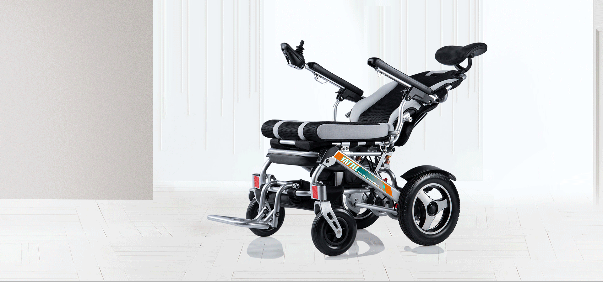 YATTLL YE245CR Electric Wheelchair Reclining Wheelchair Display